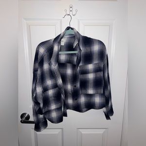 Abercrombie & Fitch cropped blue flannel size small gently used
